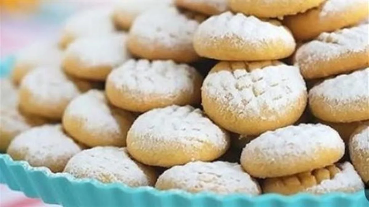 وزارة التموين تجهز طرح كحك وبسكويت عيد الفطر لعام 2026 في الأسواق